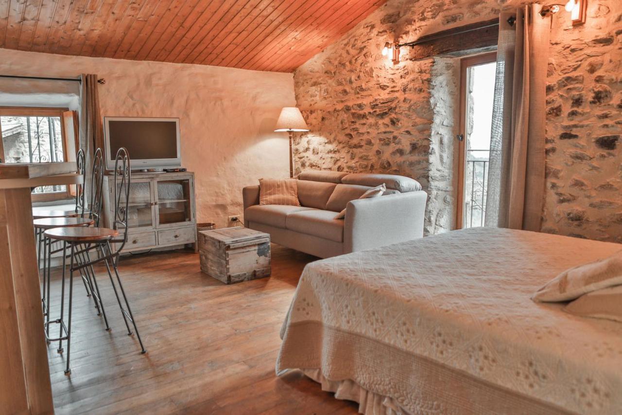 Maison D'Hotes Le Hameau De La Mure Saint-Laurent-du-Pape Екстериор снимка