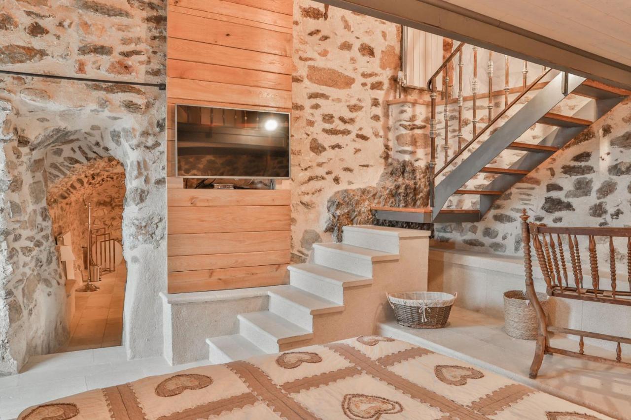 Maison D'Hotes Le Hameau De La Mure Saint-Laurent-du-Pape Екстериор снимка
