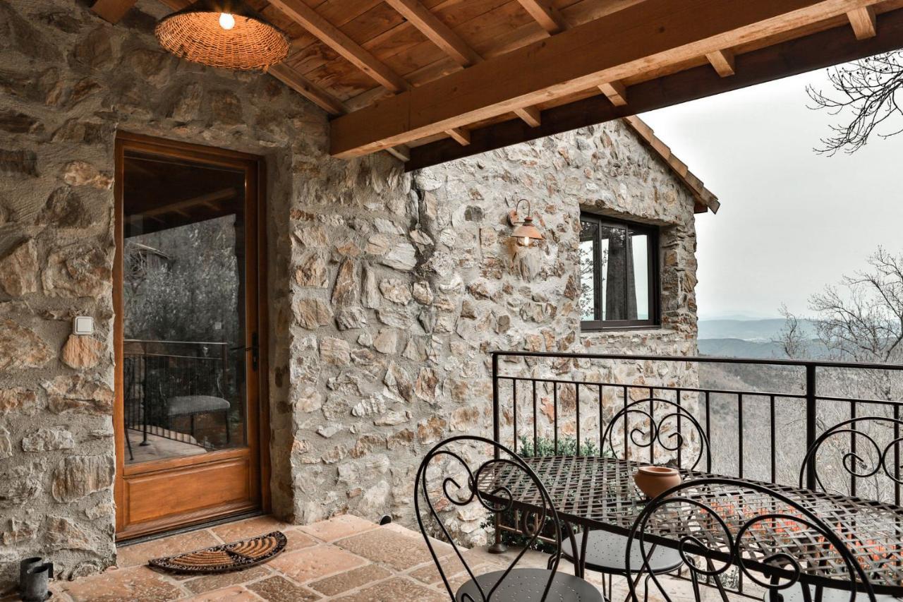Maison D'Hotes Le Hameau De La Mure Saint-Laurent-du-Pape Екстериор снимка